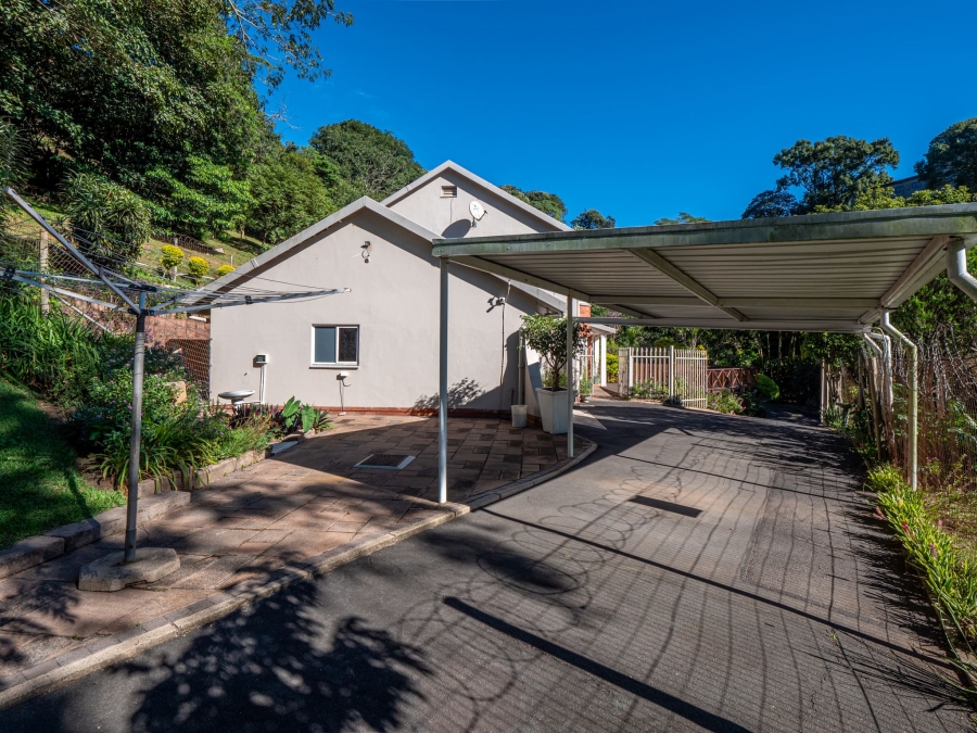 3 Bedroom Property for Sale in Kloof KwaZulu-Natal