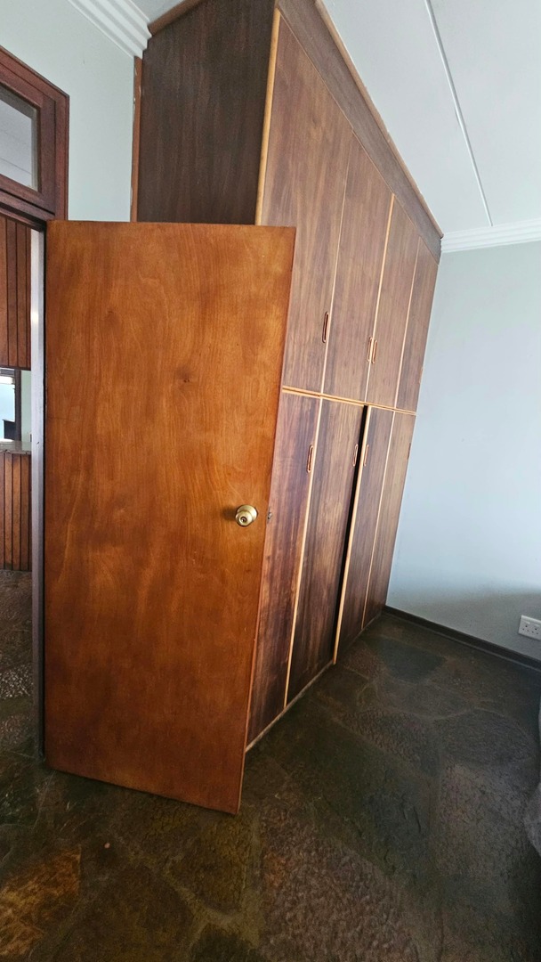 To Let 4 Bedroom Property for Rent in Umbilo KwaZulu-Natal