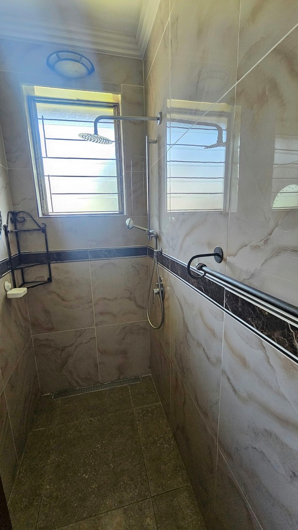 To Let 4 Bedroom Property for Rent in Umbilo KwaZulu-Natal