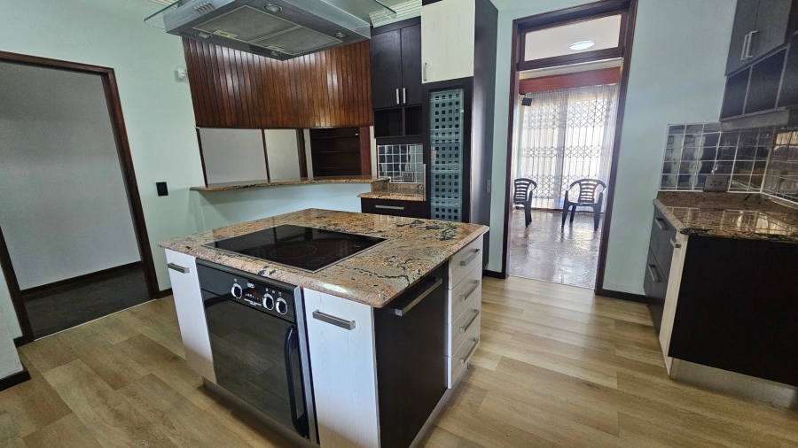 To Let 4 Bedroom Property for Rent in Umbilo KwaZulu-Natal