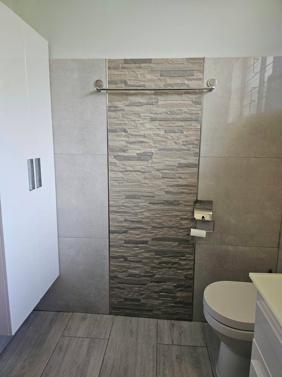 To Let 4 Bedroom Property for Rent in Umbilo KwaZulu-Natal