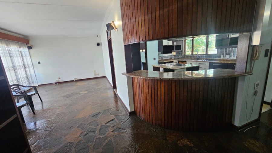 To Let 4 Bedroom Property for Rent in Umbilo KwaZulu-Natal