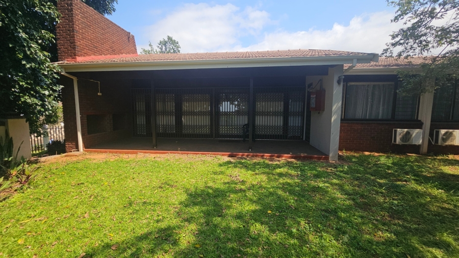To Let 4 Bedroom Property for Rent in Umbilo KwaZulu-Natal