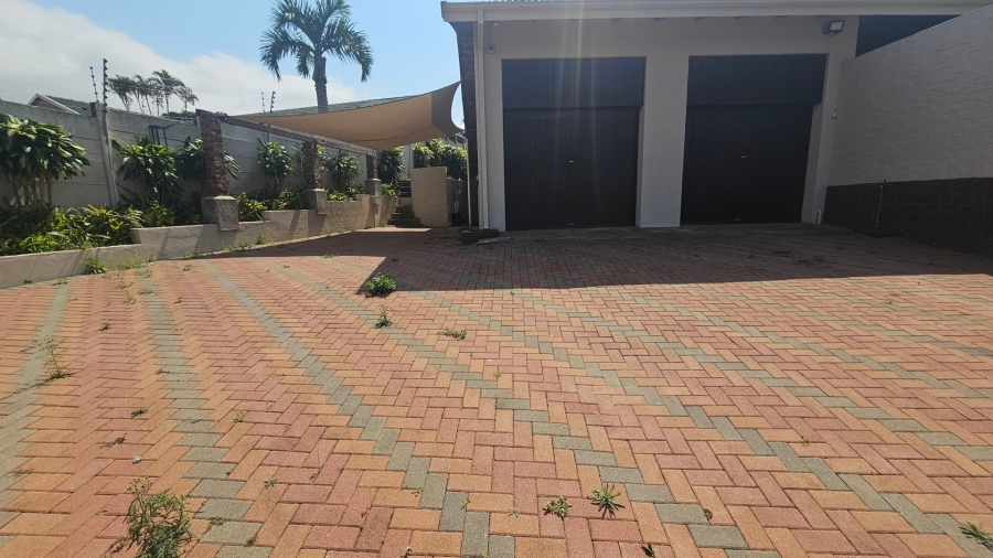To Let 4 Bedroom Property for Rent in Umbilo KwaZulu-Natal
