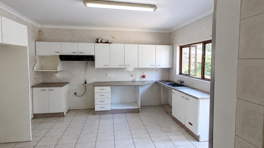 To Let 3 Bedroom Property for Rent in La Mercy KwaZulu-Natal