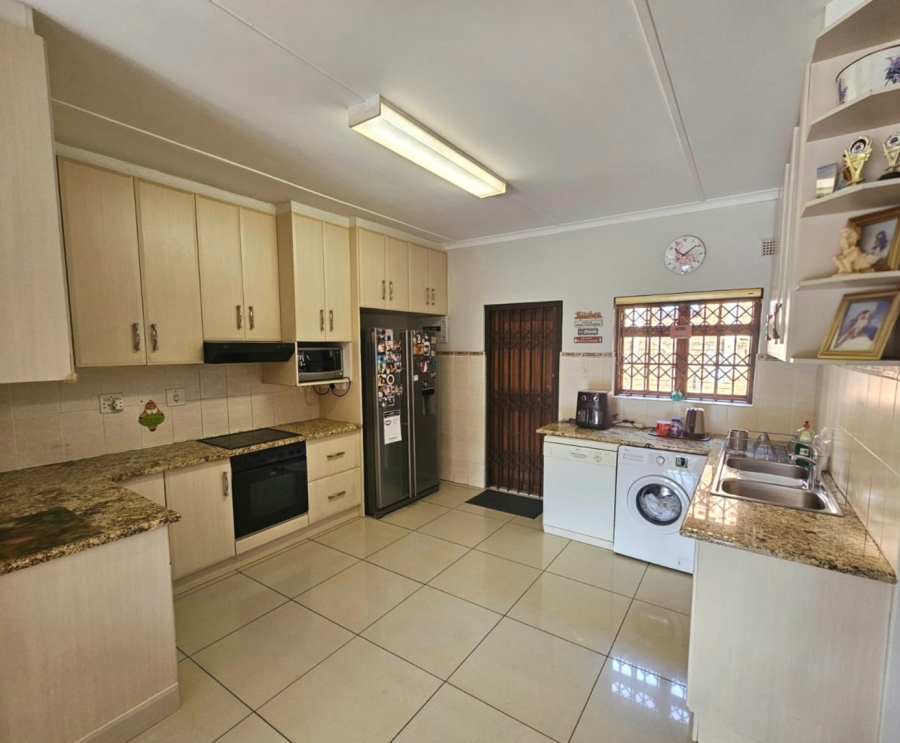 3 Bedroom Property for Sale in Chase Valley KwaZulu-Natal