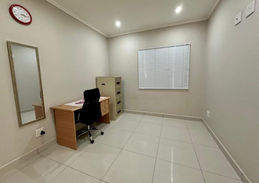 To Let 2 Bedroom Property for Rent in Umhlanga Ridge KwaZulu-Natal