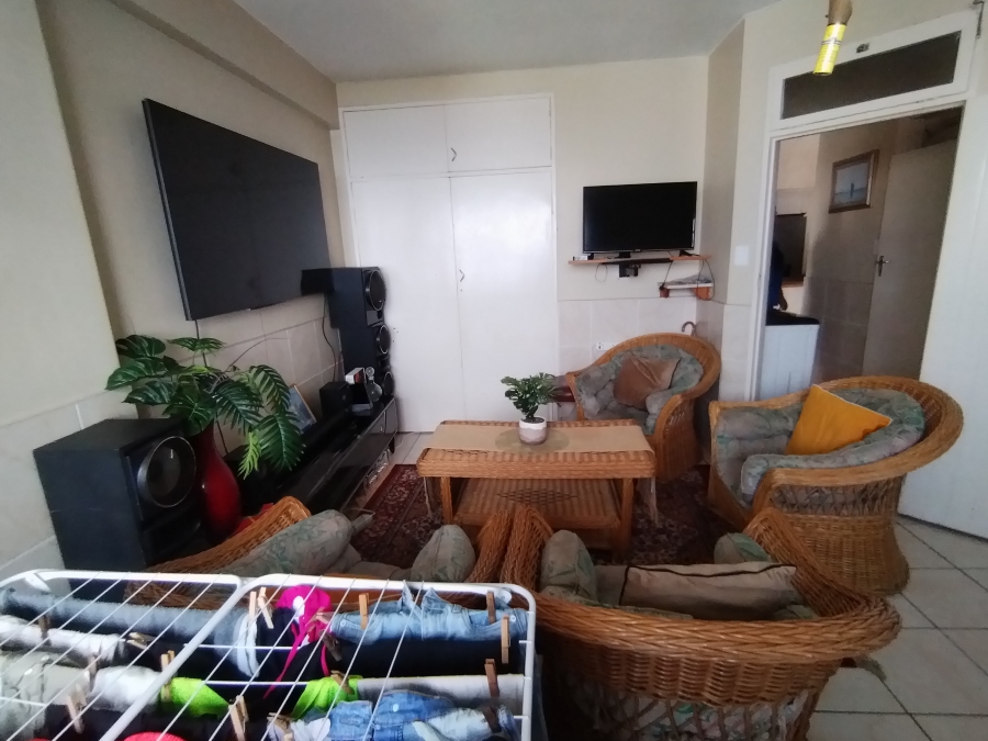 1 Bedroom Property for Sale in Amanzimtoti KwaZulu-Natal