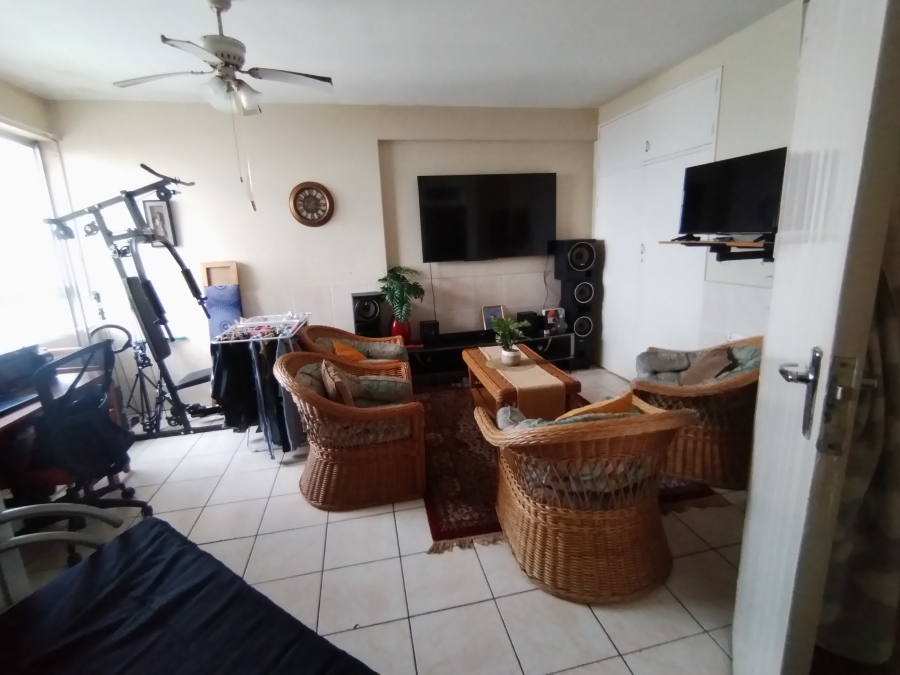 1 Bedroom Property for Sale in Amanzimtoti KwaZulu-Natal