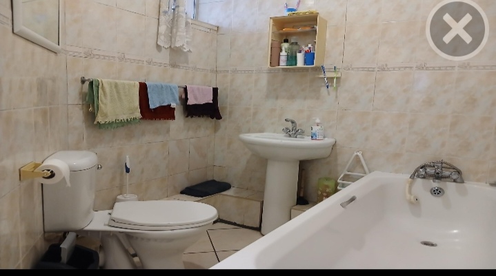 1 Bedroom Property for Sale in Amanzimtoti KwaZulu-Natal