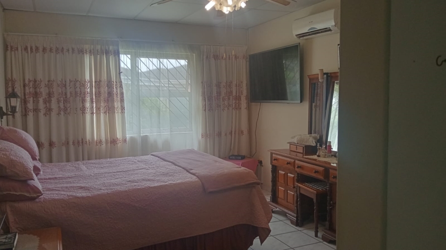 3 Bedroom Property for Sale in Birdswood KwaZulu-Natal
