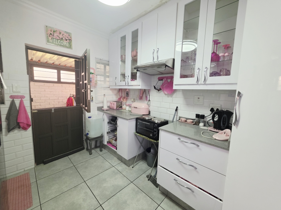 2 Bedroom Property for Sale in Arboretum KwaZulu-Natal