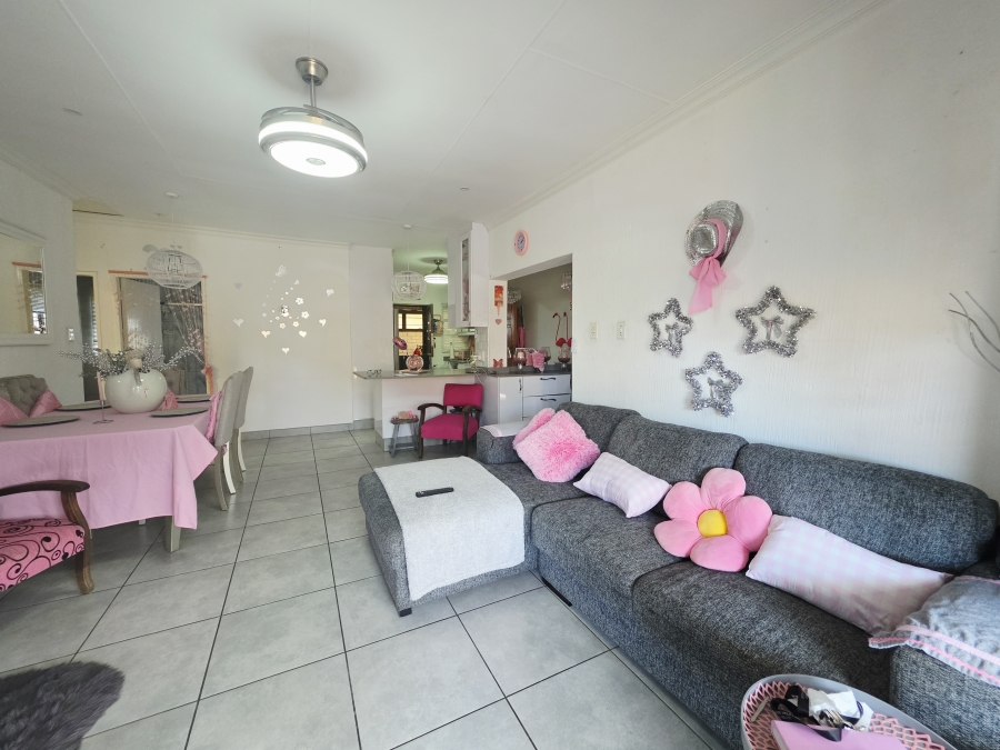 2 Bedroom Property for Sale in Arboretum KwaZulu-Natal