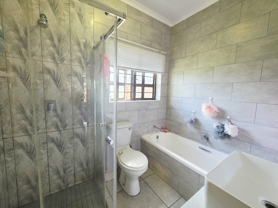 2 Bedroom Property for Sale in Arboretum KwaZulu-Natal
