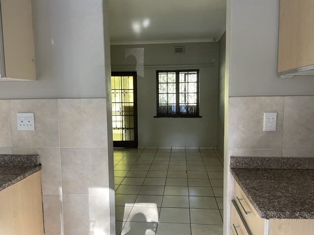 To Let 2 Bedroom Property for Rent in Pinetown KwaZulu-Natal