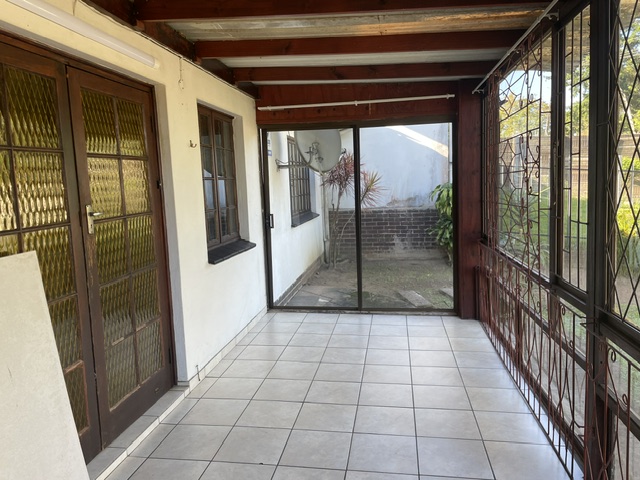 To Let 2 Bedroom Property for Rent in Pinetown KwaZulu-Natal