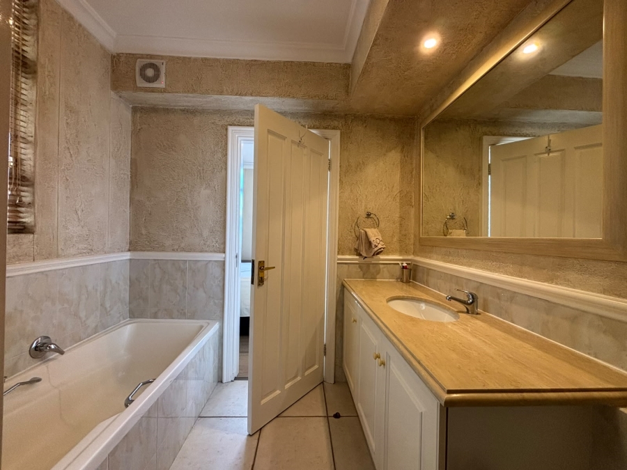 2 Bedroom Property for Sale in Musgrave KwaZulu-Natal