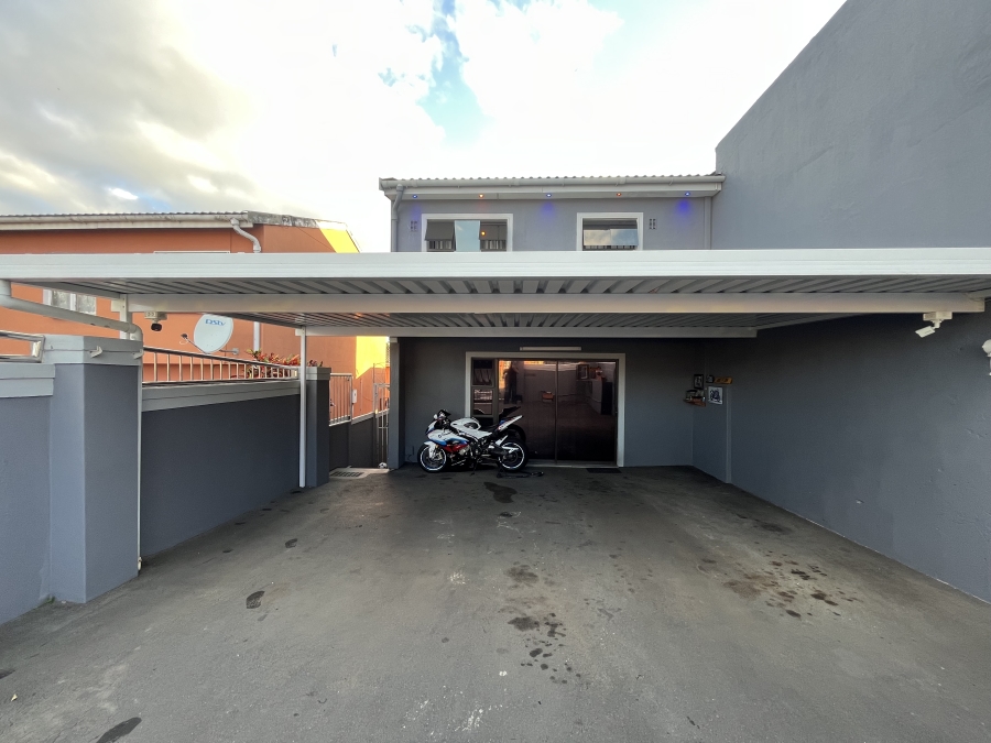 3 Bedroom Property for Sale in Sunford KwaZulu-Natal