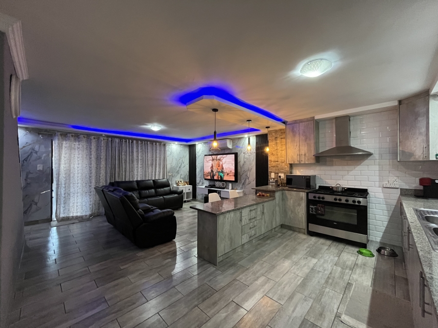 3 Bedroom Property for Sale in Sunford KwaZulu-Natal