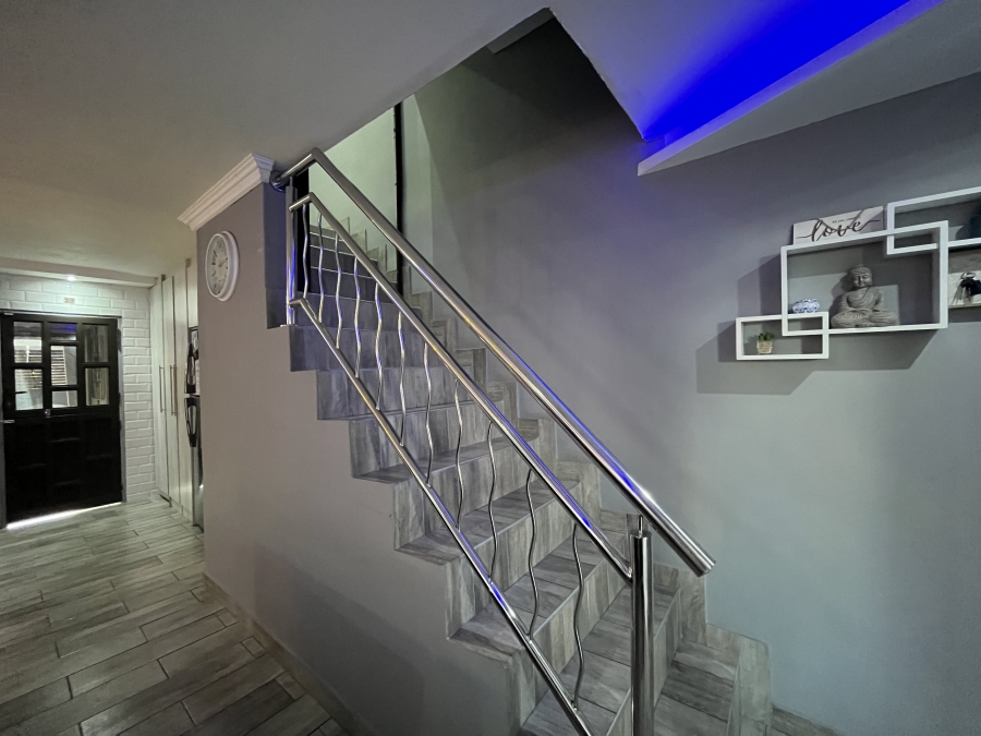 3 Bedroom Property for Sale in Sunford KwaZulu-Natal