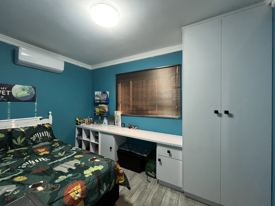 3 Bedroom Property for Sale in Sunford KwaZulu-Natal