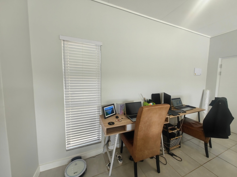 To Let 2 Bedroom Property for Rent in Ballito Central KwaZulu-Natal