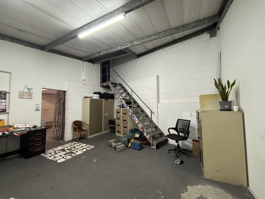 To Let Commercial Property for Rent in Briardene KwaZulu-Natal