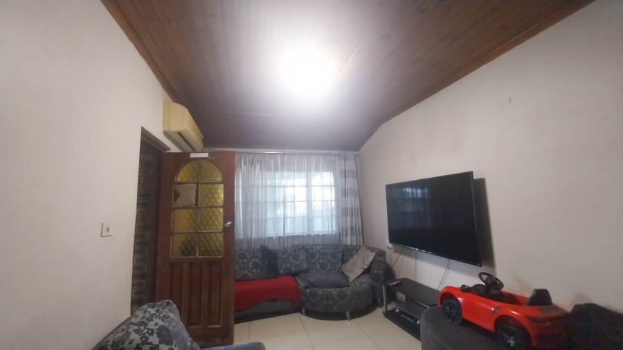 3 Bedroom Property for Sale in Greenbury KwaZulu-Natal