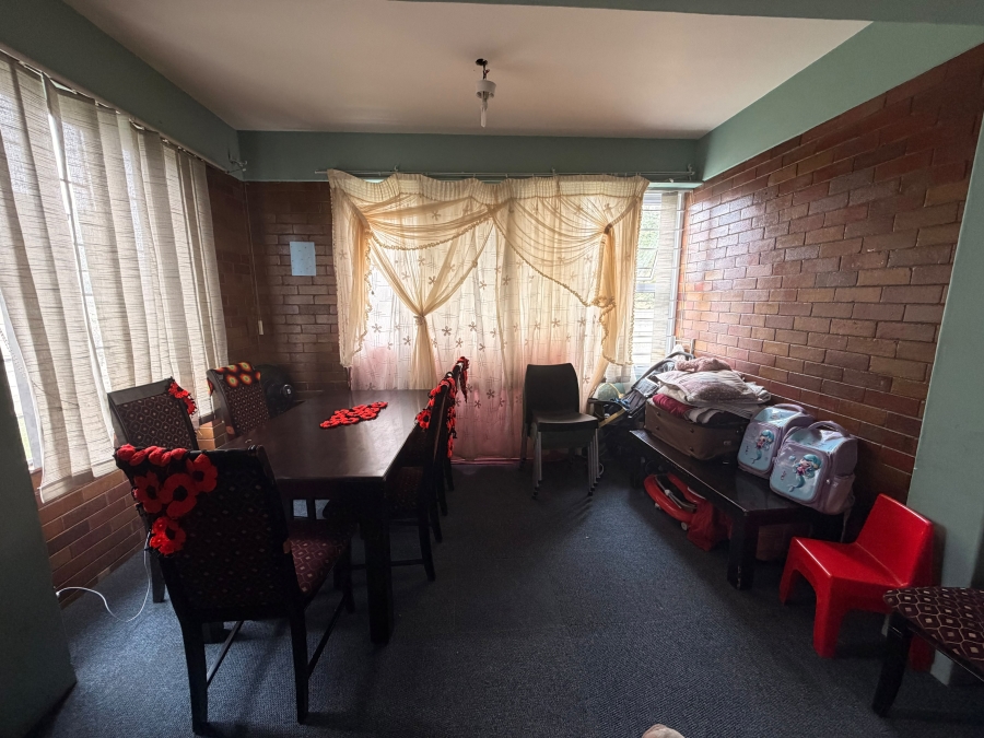 2 Bedroom Property for Sale in Scottsville KwaZulu-Natal