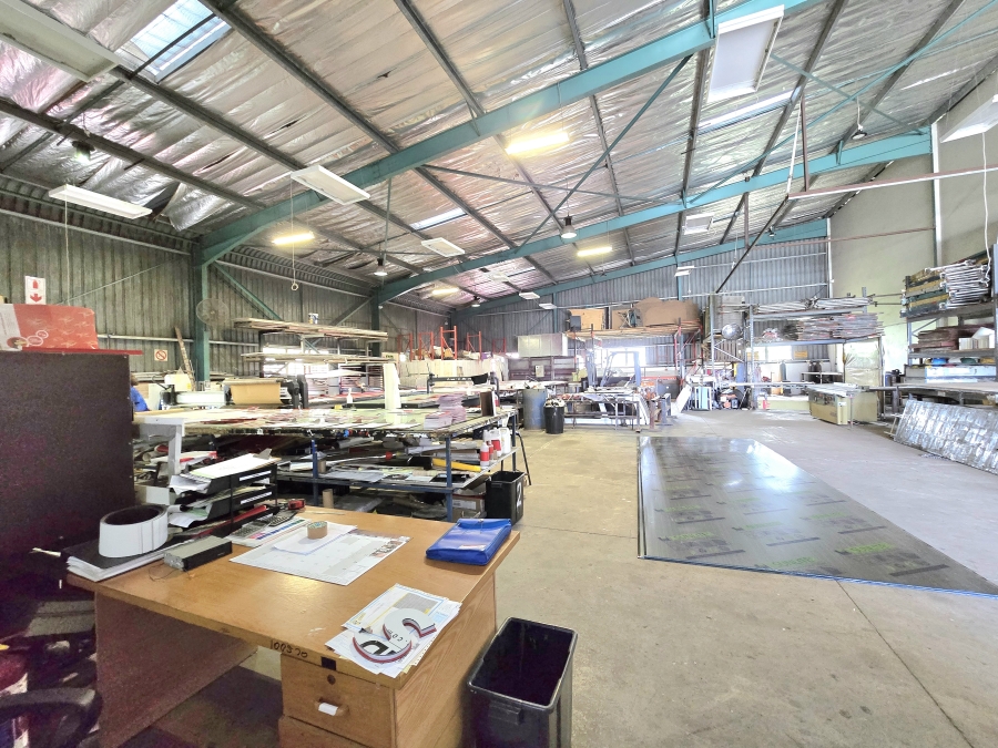 To Let Commercial Property for Rent in Westmead KwaZulu-Natal