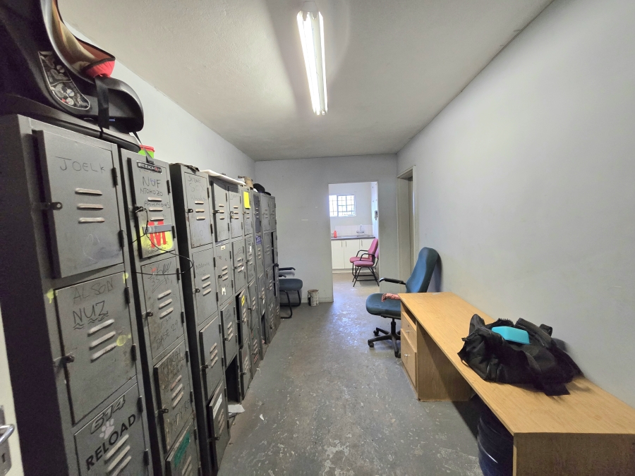 To Let Commercial Property for Rent in Westmead KwaZulu-Natal