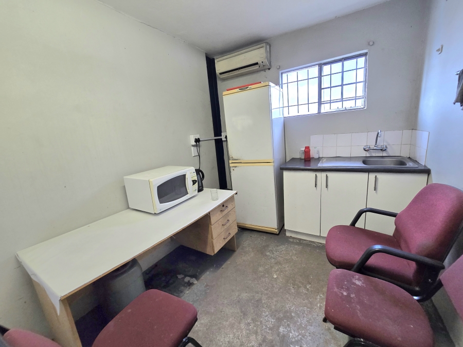 To Let Commercial Property for Rent in Westmead KwaZulu-Natal