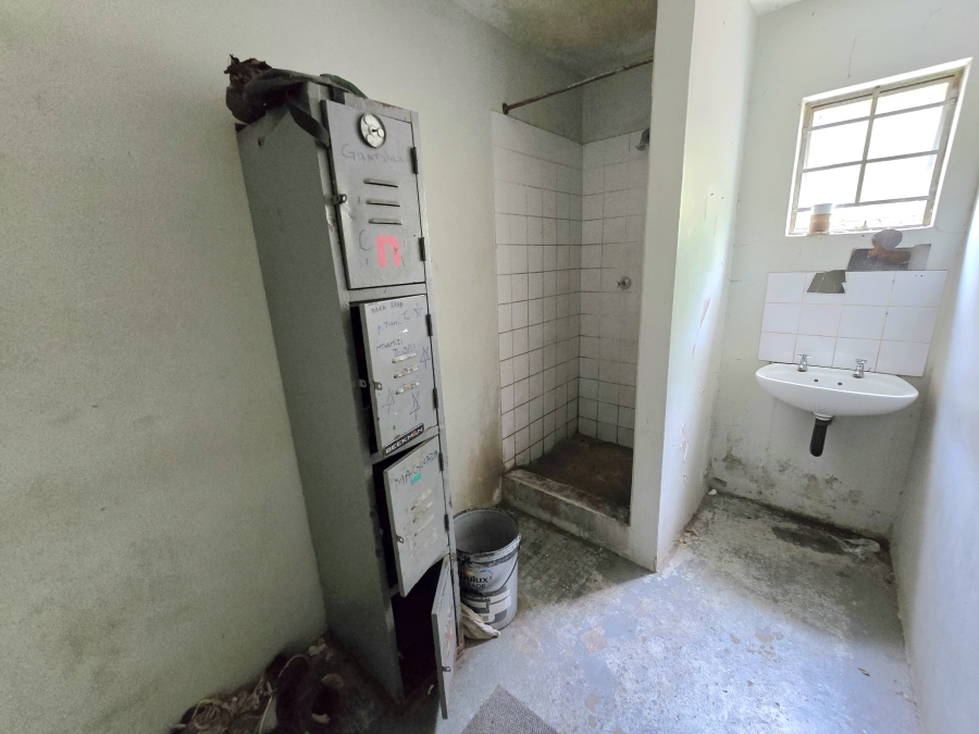 To Let Commercial Property for Rent in Westmead KwaZulu-Natal