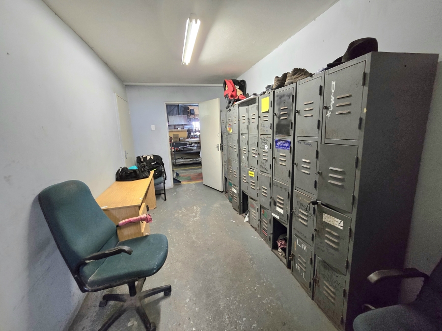 To Let Commercial Property for Rent in Westmead KwaZulu-Natal