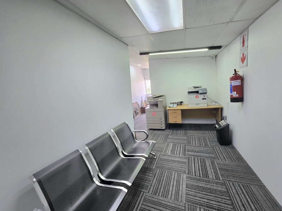 To Let Commercial Property for Rent in Westmead KwaZulu-Natal