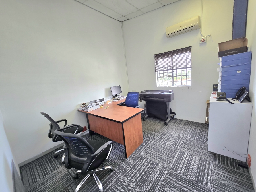 To Let Commercial Property for Rent in Westmead KwaZulu-Natal