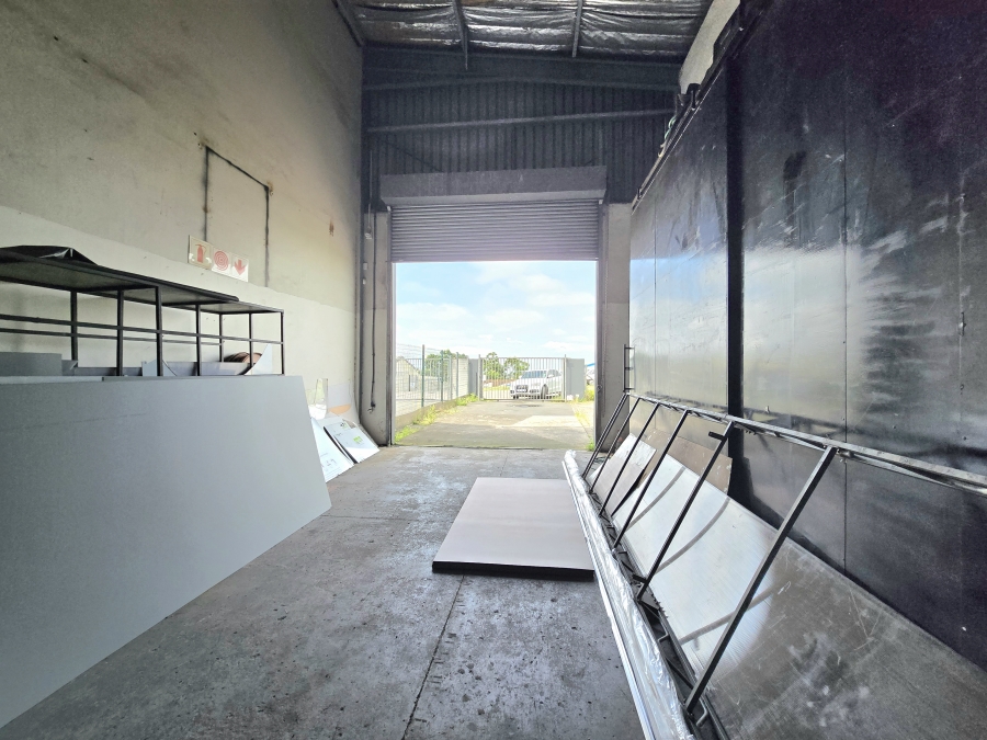 To Let Commercial Property for Rent in Westmead KwaZulu-Natal