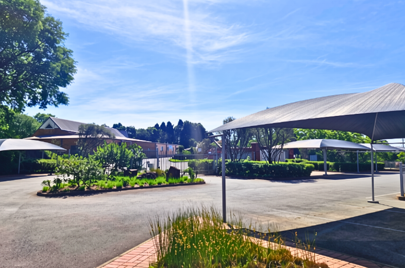 To Let Commercial Property for Rent in Leonard KwaZulu-Natal