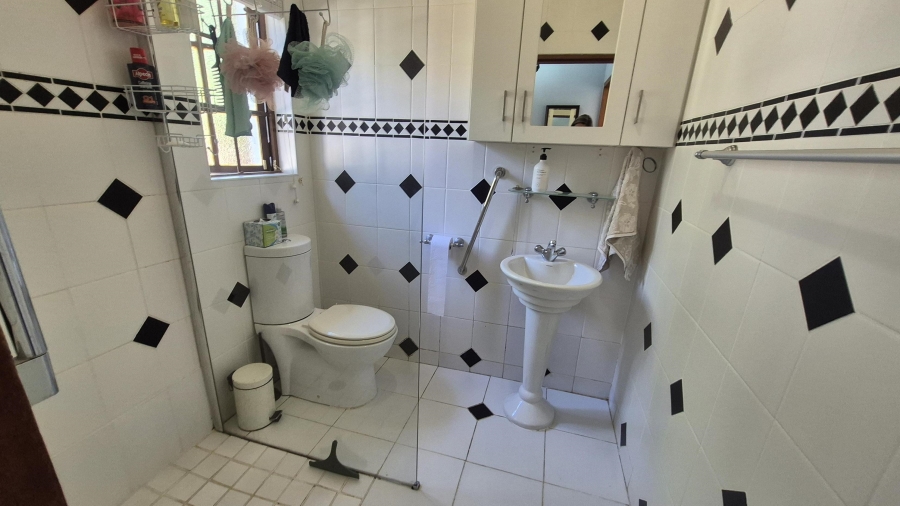 3 Bedroom Property for Sale in Chase Valley Heights KwaZulu-Natal