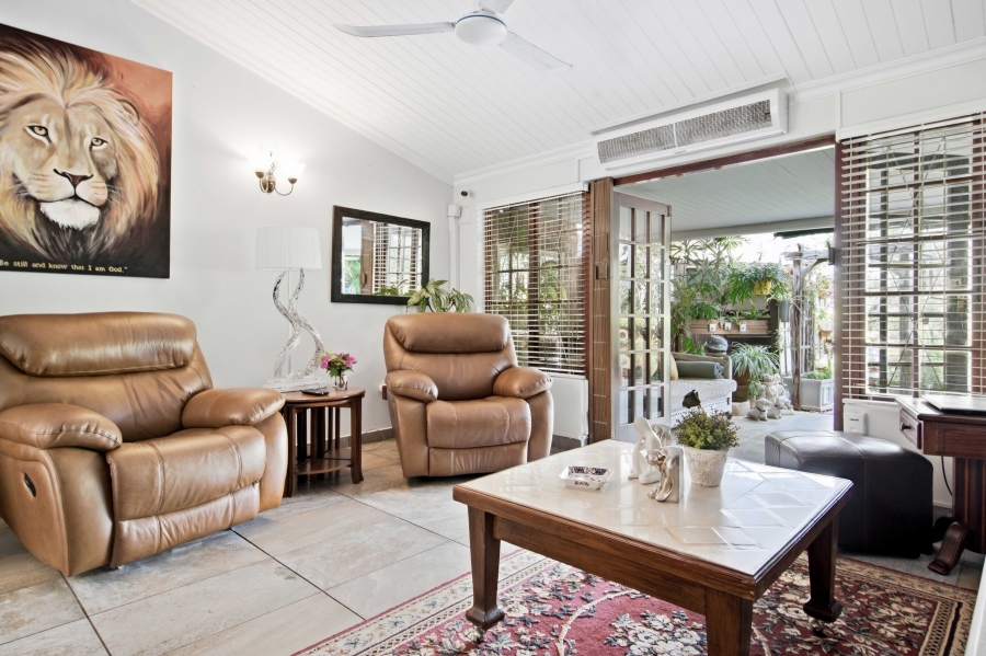 2 Bedroom Property for Sale in Amanzimtoti KwaZulu-Natal