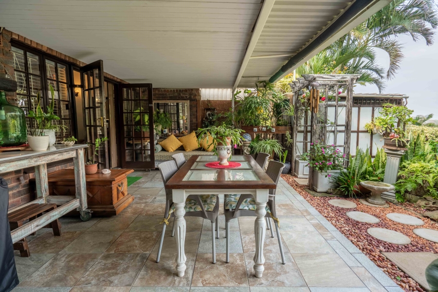 2 Bedroom Property for Sale in Amanzimtoti KwaZulu-Natal