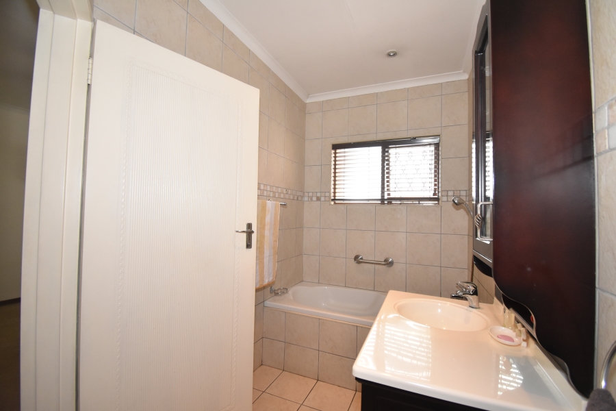 3 Bedroom Property for Sale in Hayfields KwaZulu-Natal