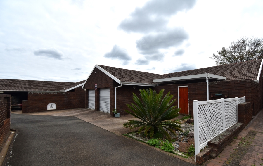 3 Bedroom Property for Sale in Hayfields KwaZulu-Natal