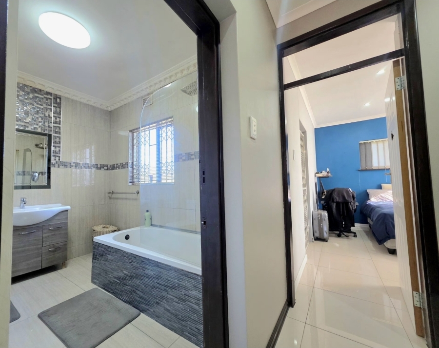 3 Bedroom Property for Sale in Isipingo Beach KwaZulu-Natal
