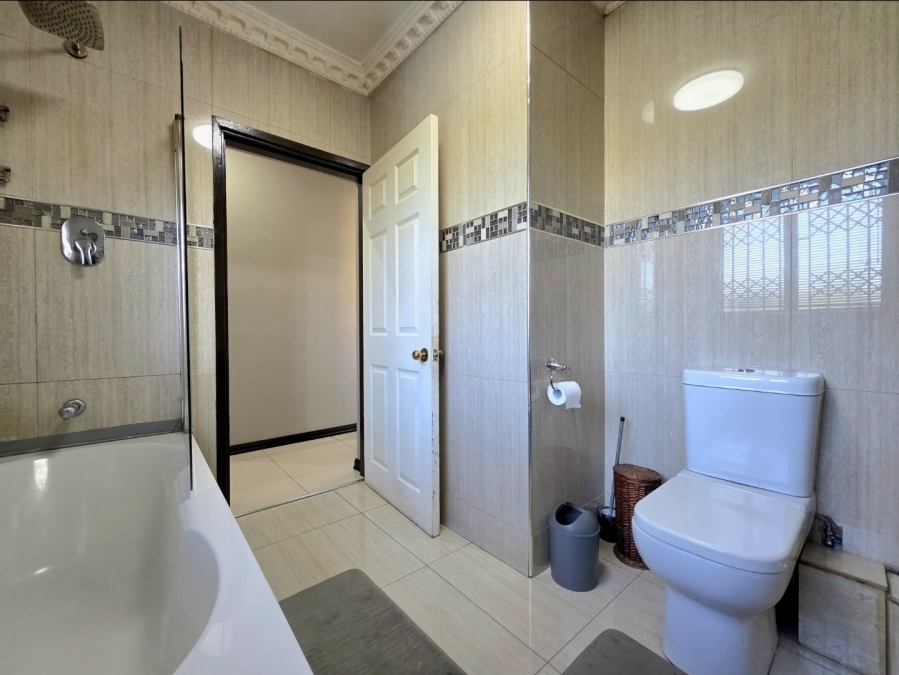 3 Bedroom Property for Sale in Isipingo Beach KwaZulu-Natal