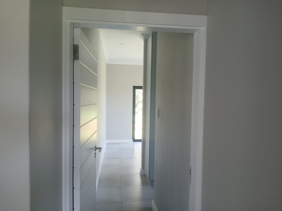 To Let 3 Bedroom Property for Rent in Zini River Estate KwaZulu-Natal