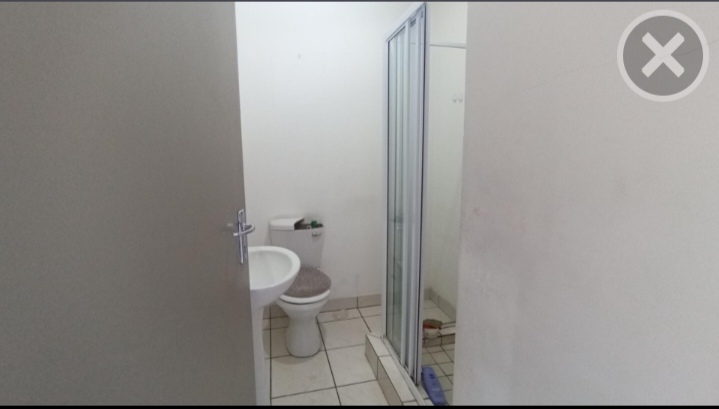 1 Bedroom Property for Sale in Bellair KwaZulu-Natal
