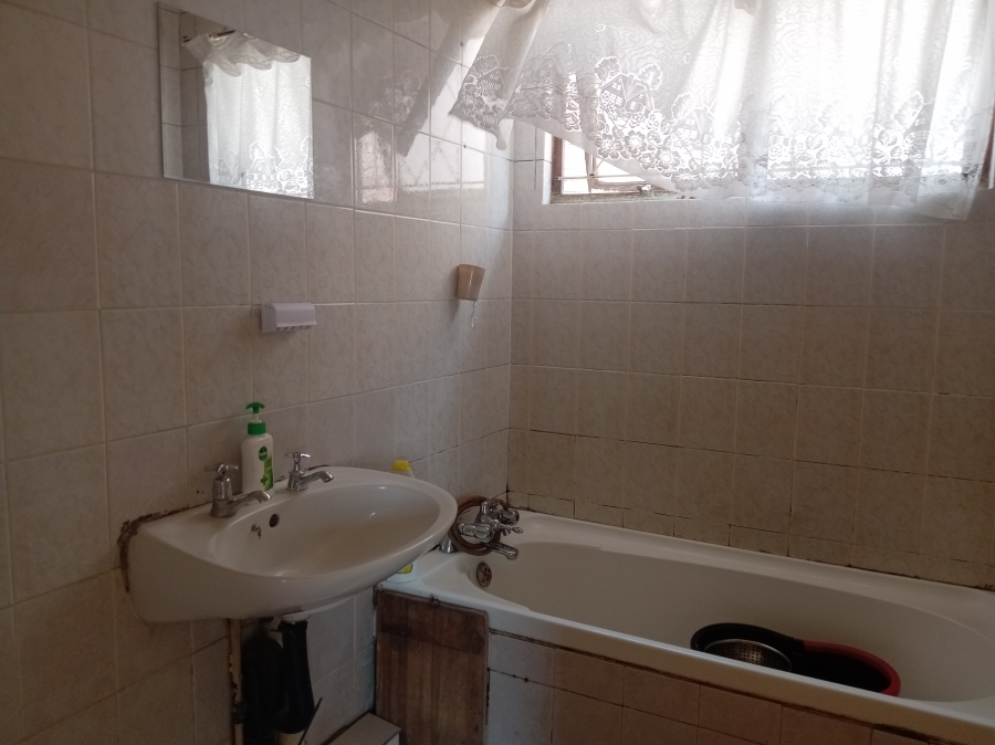 3 Bedroom Property for Sale in Newlands West KwaZulu-Natal