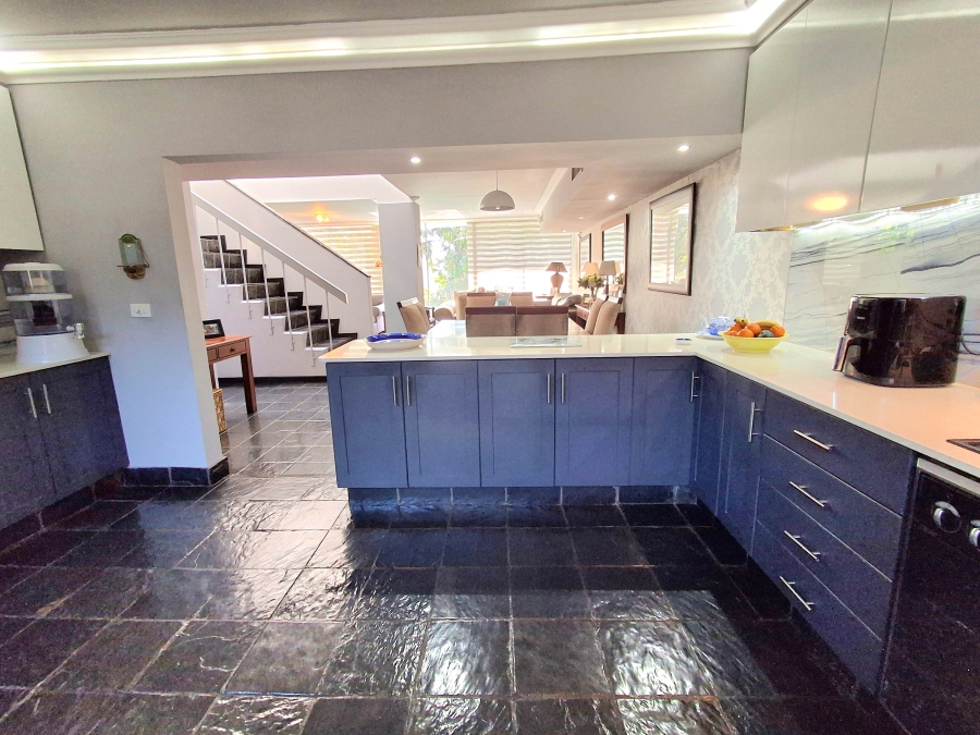 4 Bedroom Property for Sale in Glenwood KwaZulu-Natal
