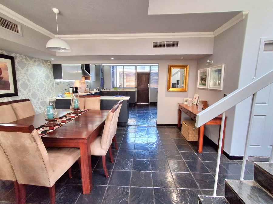 4 Bedroom Property for Sale in Glenwood KwaZulu-Natal